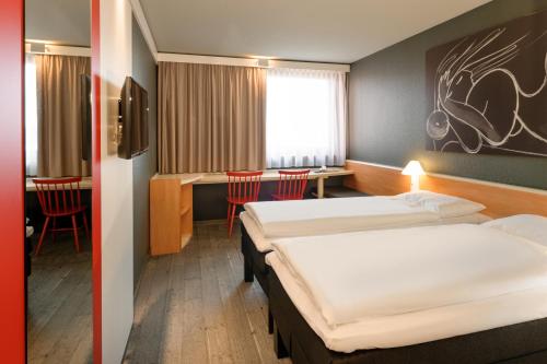 Ibis Wien Mariahilf - image 4