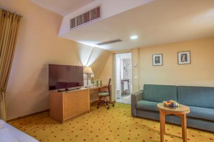 Quality Hotel Vienna - image 11