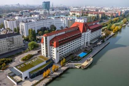 Hilton Vienna Waterfront - image 9