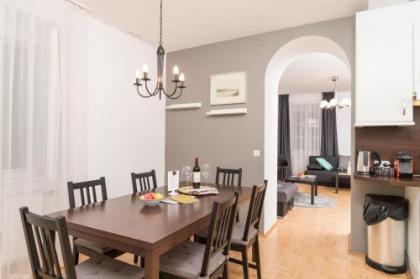 Stephansdom Premium Apartments - image 17