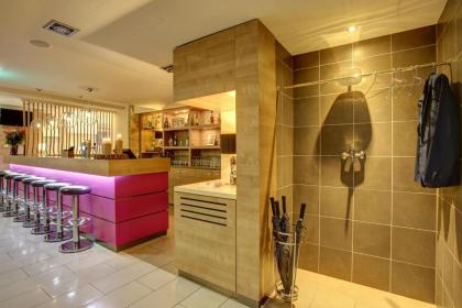 FourSide Hotel & Suites Vienna - image 4