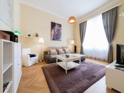 Vienna Apartment 1010 - image 3