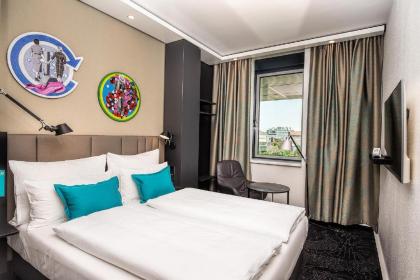 Motel One Wien Westbahnhof - image 5