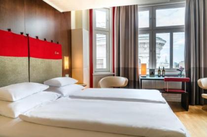 Hotel Rathaus - Wein & Design - image 5