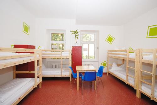 Westend City Hostel - image 2