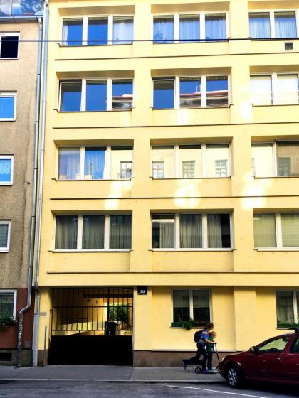 Premium Apartments Klimschgasse - image 15