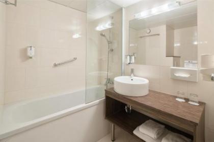 Best Western Smart Hotel - image 1