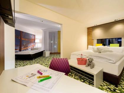 Ibis Styles Wien City - image 13