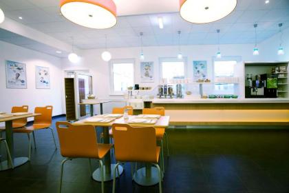 Ibis budget Wien Messe - image 10