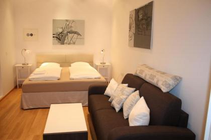 Opera Studio Apartment - image 15