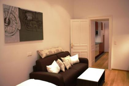 Opera Studio Apartment - image 18