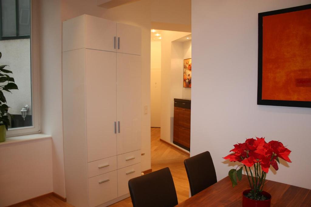 Opera Studio Apartment - image 7