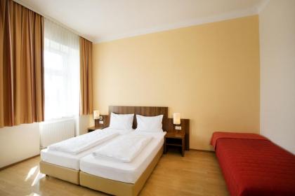 Hahn Hotel Vienna - image 17