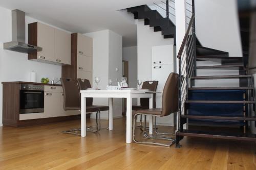 Christiano Apartments Hauptbahnhof | contactless check-in - main image