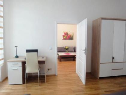 Exclusive Vienna Apartment - image 14