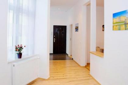 Exclusive Vienna Apartment - image 17