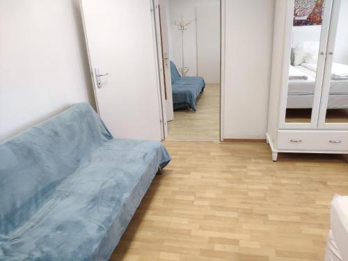 1210Apartment - image 4