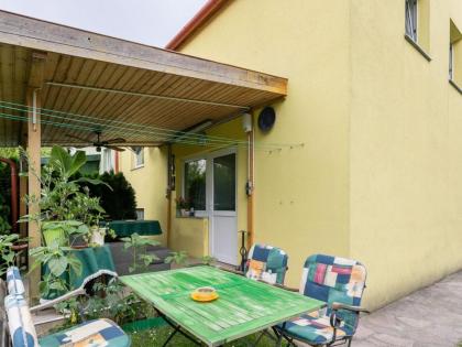 Lively Holiday Home in Wien with Private Garden - image 13