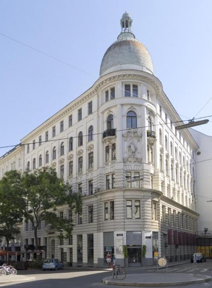 Urban ApartmentS in Vienna Downtown - image 2