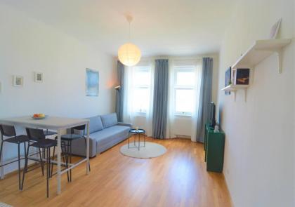 2-Rooms; Stay and relax! Near Vienna Main Station - image 4