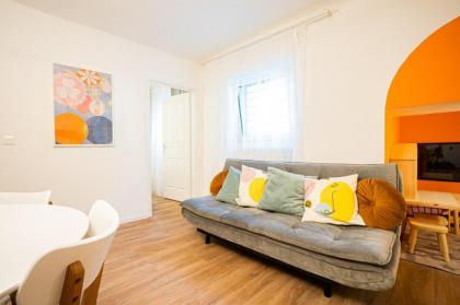 Two bedrooms family boutique apartment - image 10