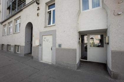 Sunny apartment in Leopoldstad terrace with grill - image 9