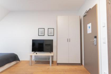 Apartment Hotel Triester - image 12