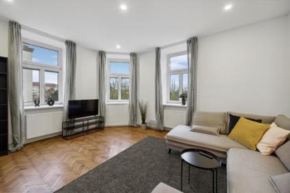 Big spacious central apartment in Vienna - image 6