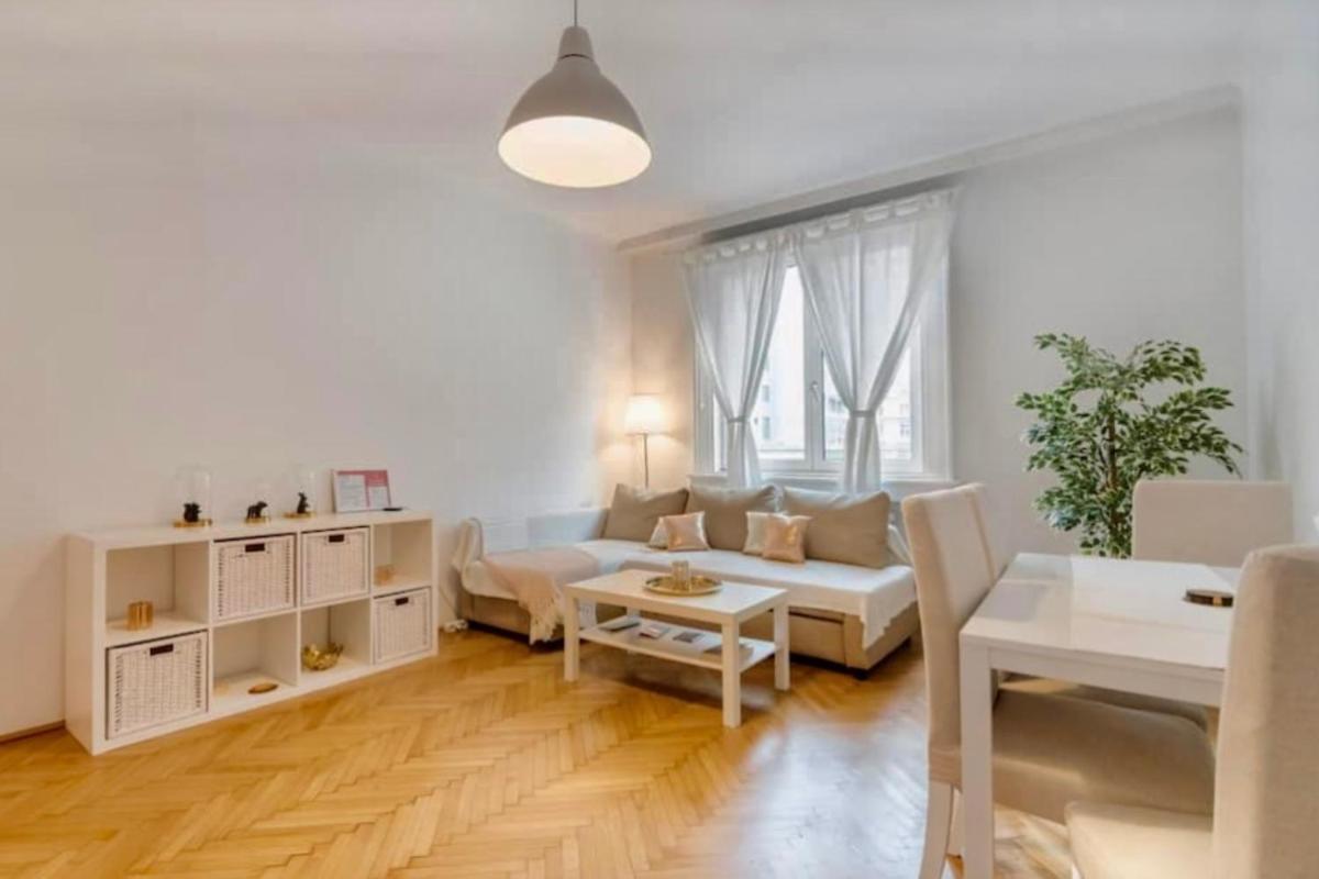 Apartment in the best location in the city center Viena Austria - image 3