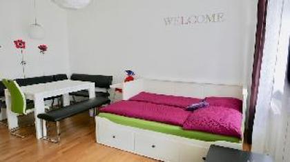 GoVIenna Modern Apartment - image 16