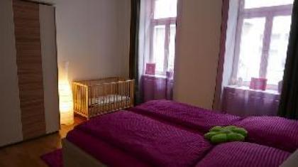 GoVIenna Modern Apartment - image 18