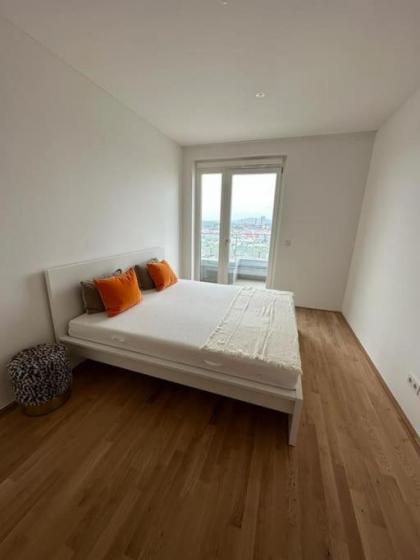 Breathtaking Panorama: 2BR AC Near Metro Station - image 9